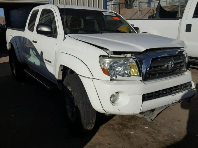 5TETU4GN0AZ675357 - 2010 TOYOTA TACOMA PRE WHITE photo 1