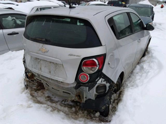1G1JB6EH5C4203942 - 2012 CHEVROLET SONIC LS 银色 照片 4