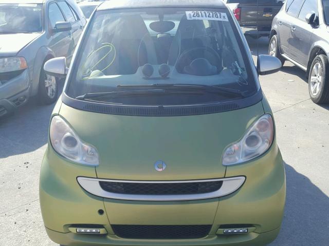 WMEEJ3BA7BK434418 - 2011 SMART FORTWO PUR GREEN photo 8