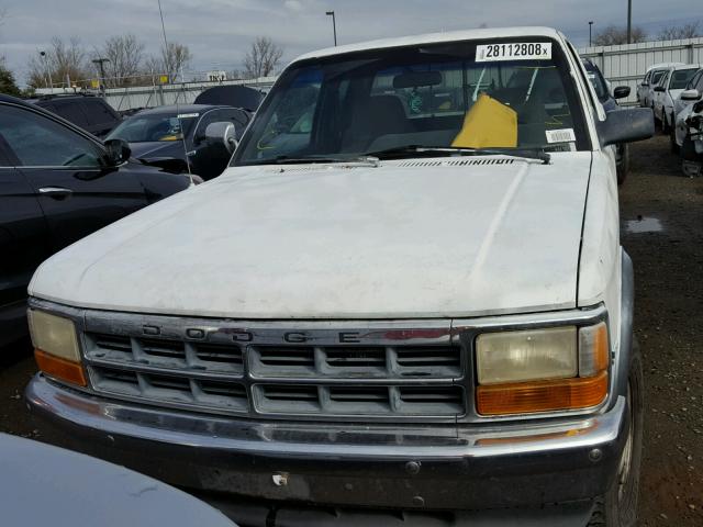 1B7GG23Y7PS171432 - 1993 DODGE DAKOTA WHITE photo 9