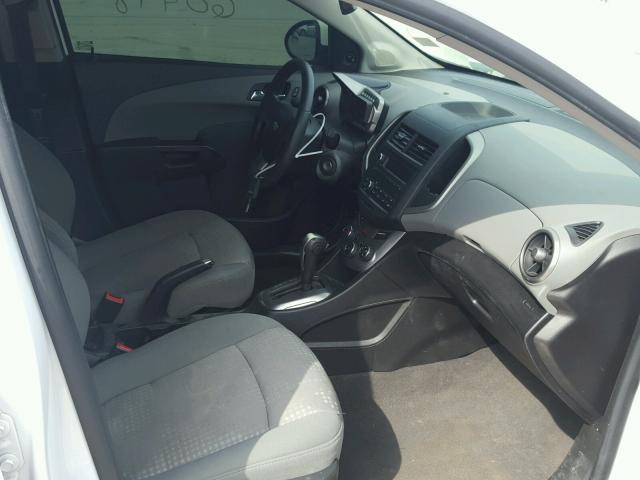 1G1JA6SH6E4196445 - 2014 CHEVROLET SONIC LS 白色 照片 5