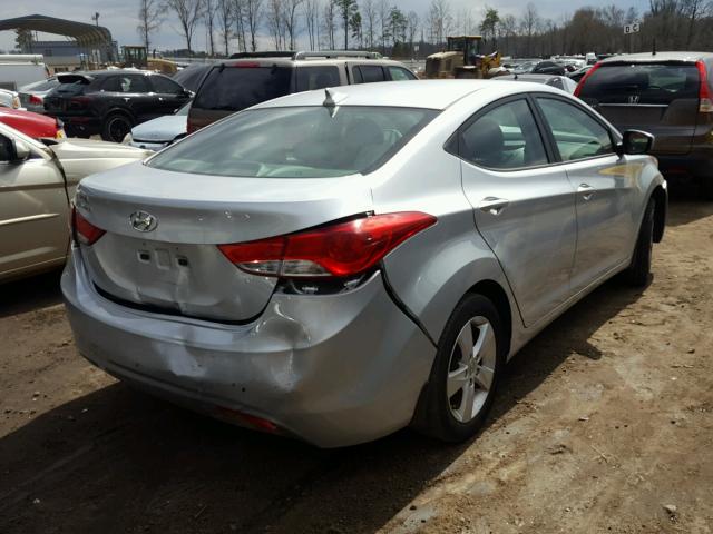 5NPDH4AE0DH398833 - 2013 HYUNDAI ELANTRA GL SILVER photo 4