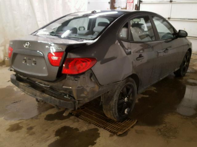 KMHDU46D98U322479 - 2008 HYUNDAI ELANTRA GL GRAY photo 4