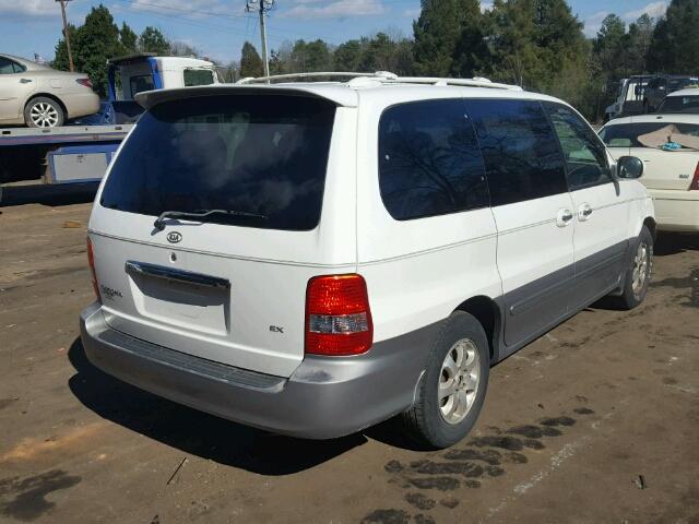 KNDUP131446575812 - 2004 KIA SEDONA EX WHITE photo 4