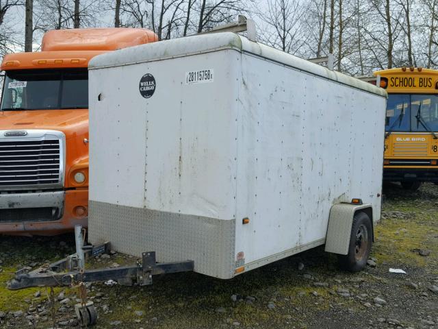 1WC200E14Y4040707 - 2000 CARGO UTILITY WHITE photo 2