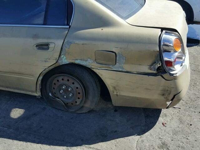 1N4AL11D72C210881 - 2002 NISSAN ALTIMA BAS GOLD photo 9