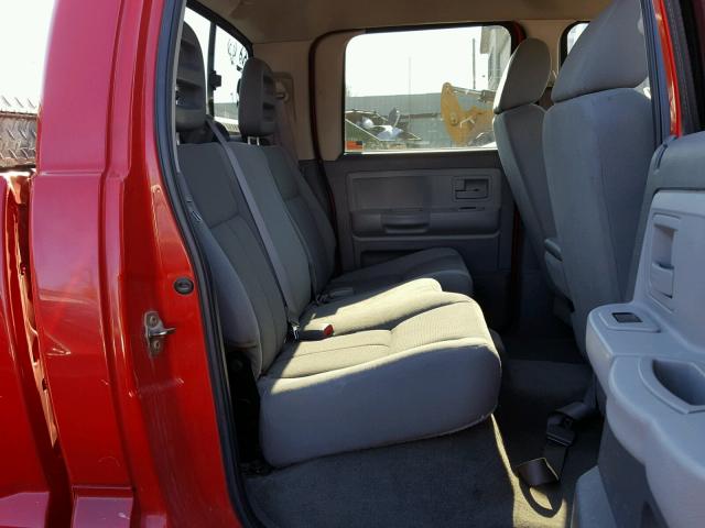 1D7HW48N25S253914 - 2005 DODGE DAKOTA QUA RED photo 6