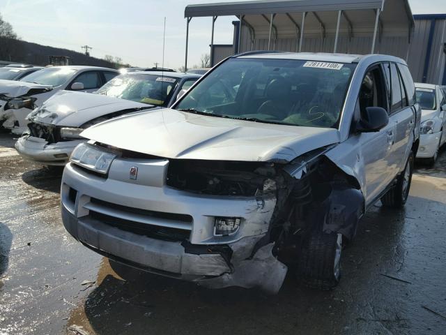 5GZCZ33D05S824304 - 2005 SATURN VUE SILVER photo 2