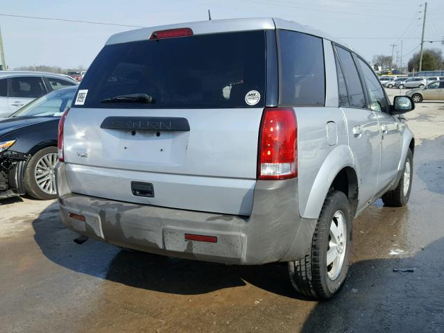 5GZCZ33D05S824304 - 2005 SATURN VUE SILVER photo 4