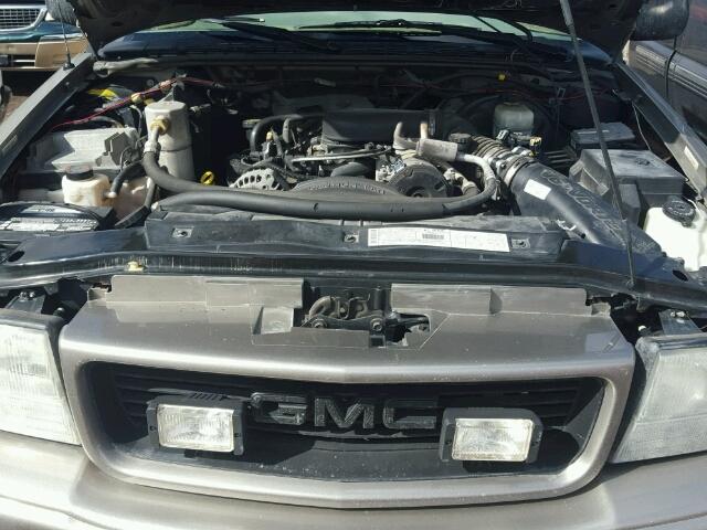 1GTCS19W018190664 - 2001 GMC SONOMA GRAY photo 7