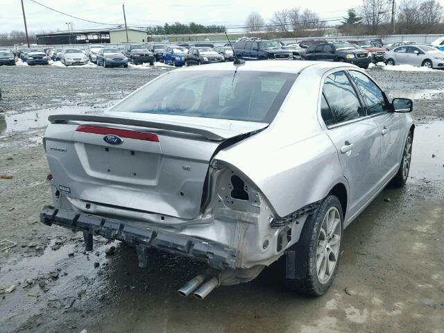 3FAHP0HA5CR160199 - 2012 FORD FUSION SE SILVER photo 4