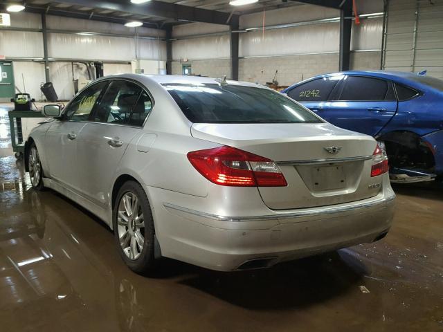 KMHGC4DD4DU232668 - 2013 HYUNDAI GENESIS 3. SILVER photo 3