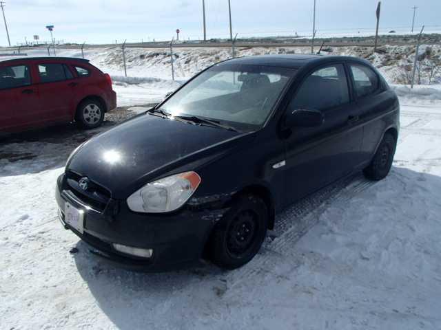 KMHCN3BC8BU205709 - 2011 HYUNDAI ACCENT SE BLACK photo 2