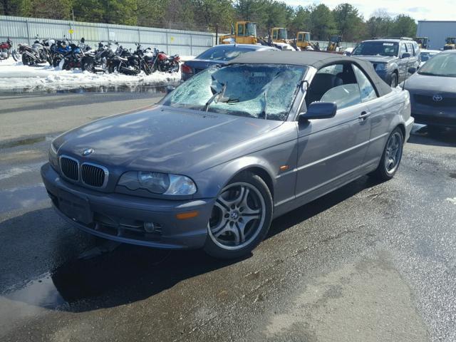 WBABS534X1JU83195 - 2001 BMW 330 CI GRAY photo 2
