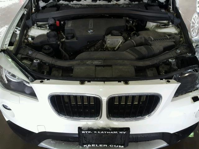WBAVL1C55DVR87310 - 2013 BMW X1 XDRIVE2 WHITE photo 7