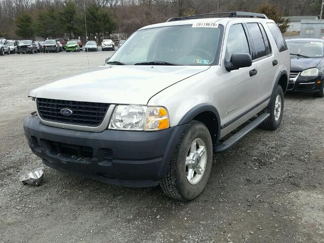 1FMZU72K95UA49227 - 2005 FORD EXPLORER X SILVER photo 2