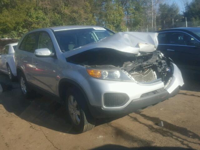 5XYKT3A13BG159777 - 2011 KIA SORENTO BA SILVER photo 1