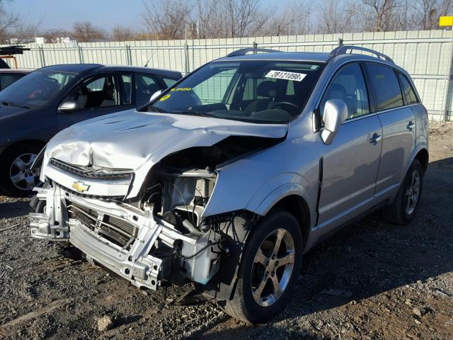 3GNAL3E58CS539522 - 2012 CHEVROLET CAPTIVA SP SILVER photo 2