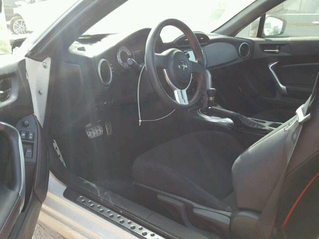 JF1ZNAA16G8709555 - 2016 TOYOTA SCION FR-S თეთრი ფოტო 9