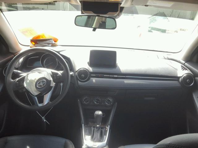 3MYDLBZV4GY132456 - 2016 TOYOTA SCION IA GRAY photo 9