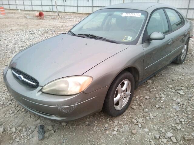 1FAFP53U52A146351 - 2002 FORD TAURUS SE GRAY photo 2