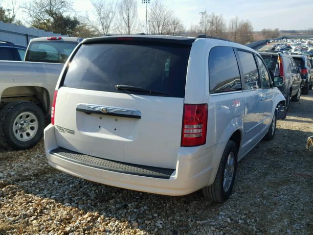 2A8HR54P58R630474 - 2008 CHRYSLER TOWN & COU WHITE photo 4