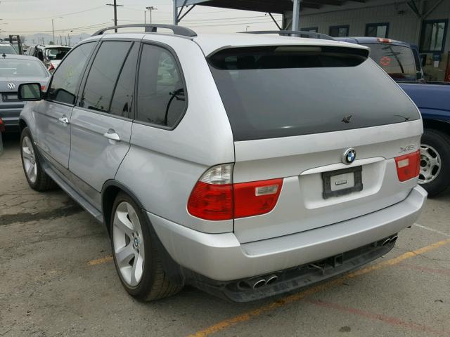 5UXFB53545LV16469 - 2005 BMW X5 4.4I SILVER photo 3