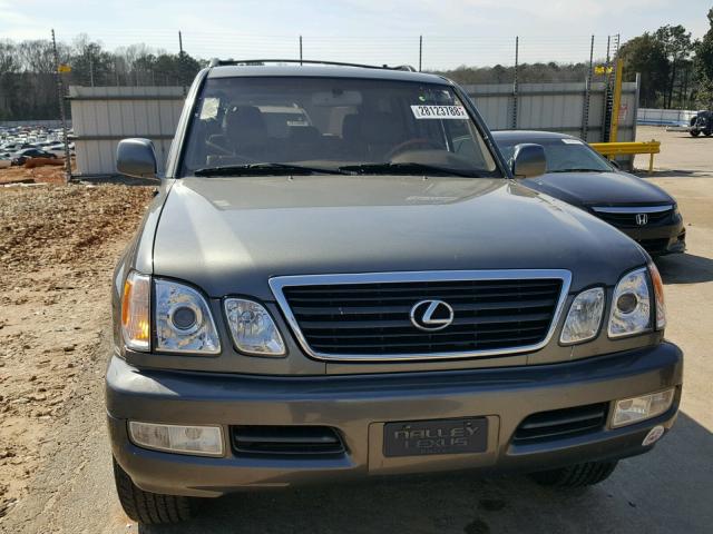 JTJHT00W623520992 - 2002 LEXUS LX 470 GRAY photo 9