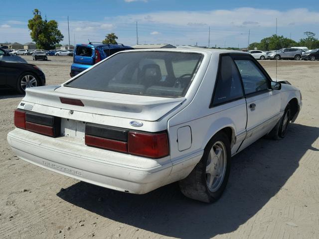 1FACP41M3PF174322 - 1993 FORD MUSTANG LX WHITE photo 4