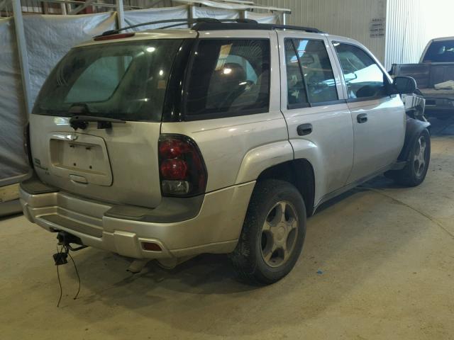 1GNDS13S382123765 - 2008 CHEVROLET TRAILBLAZE SILVER photo 4