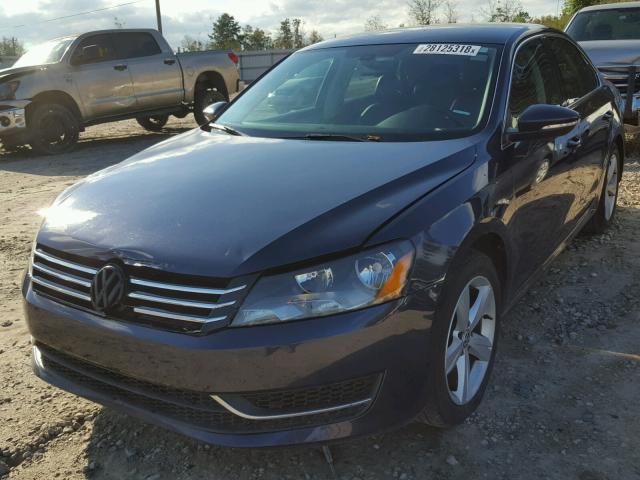 1VWBP7A36CC087571 - 2012 VOLKSWAGEN PASSAT SE BLUE photo 2