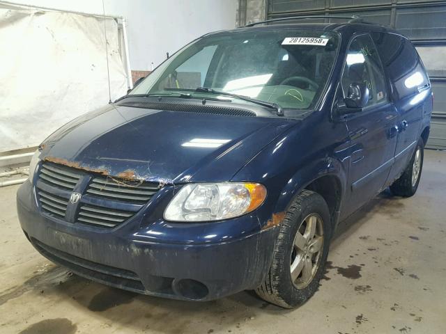 1D4GP45R36B533145 - 2006 DODGE CARAVAN SX BLUE photo 2