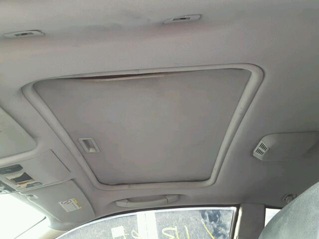 WBABD53464PD95999 - 2004 BMW 330 CI SILVER photo 9