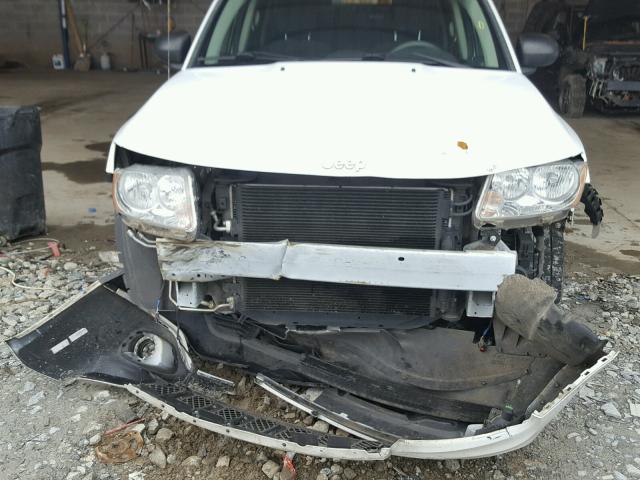 1C4NJCBBXCD503681 - 2012 JEEP COMPASS SP WHITE photo 9