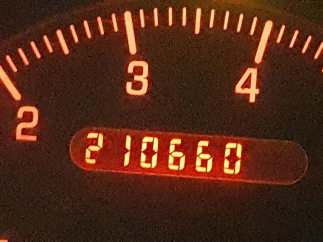 1G2NF52E74C201624 - 2004 PONTIAC GRAND AM S SILVER photo 8