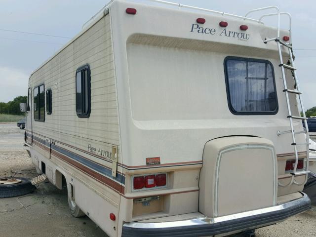 1GBJP37W1E3327416 - 1984 CHEVROLET P30 BEIGE photo 3