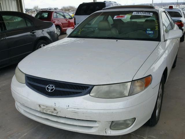 2T1CF22P1YC332189 - 2000 TOYOTA CAMRY SOLA WHITE photo 2