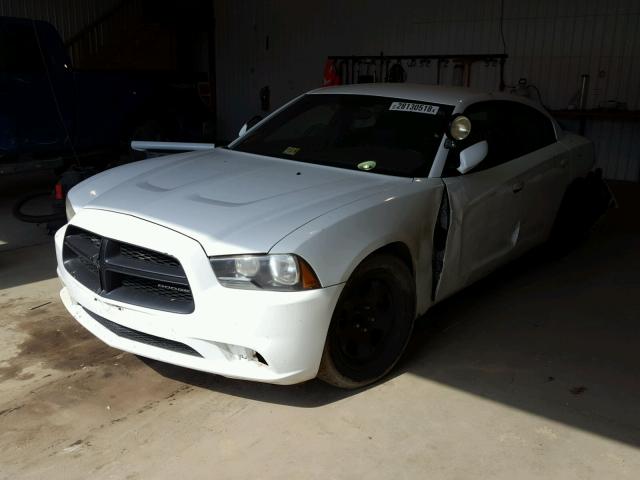 2B3CL1CT4BH600701 - 2011 DODGE CHARGER PO WHITE photo 2