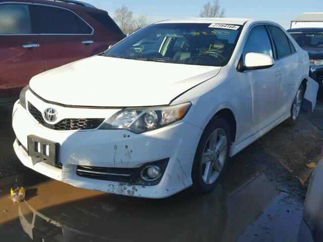 4T1BF1FK9DU642412 - 2013 TOYOTA CAMRY L WHITE photo 2