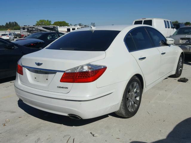 KMHGC46E69U036213 - 2009 HYUNDAI GENESIS 3. WHITE photo 4