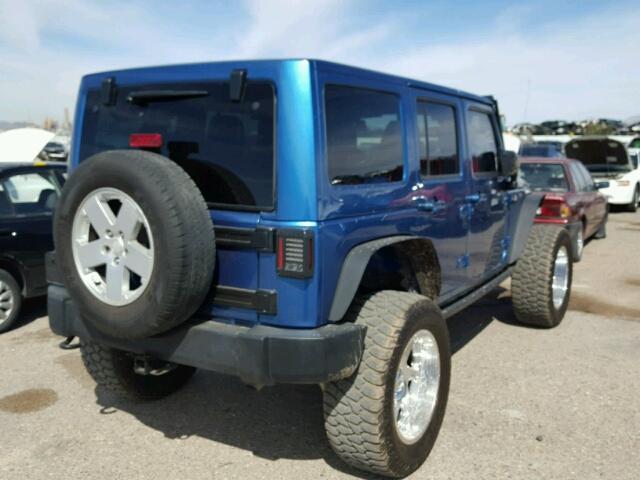 1C4BJWFG5EL214517 - 2014 JEEP WRANGLER U BLUE photo 4