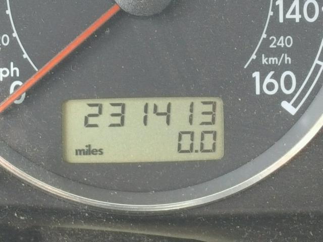 WVWTH63B12P012206 - 2002 VOLKSWAGEN PASSAT GLX 灰色 照片 8