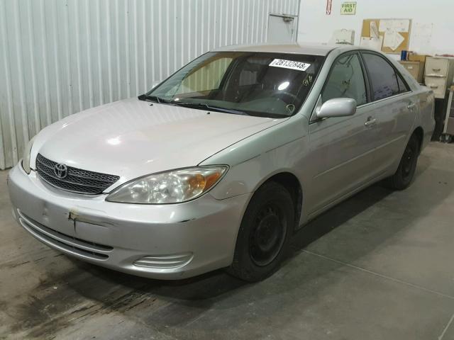 4T1BE32K33U178651 - 2003 TOYOTA CAMRY LE SILVER photo 2