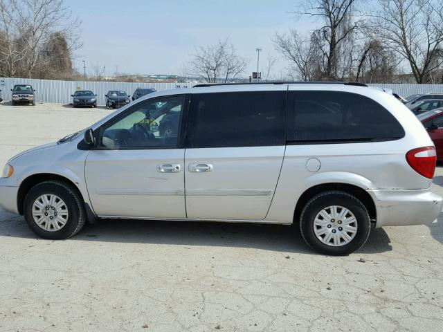 2A4GP44R07R353407 - 2007 CHRYSLER TOWN & COU SILVER photo 9