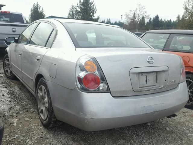 1N4AL11D03C288758 - 2003 NISSAN ALTIMA BAS SILVER photo 3