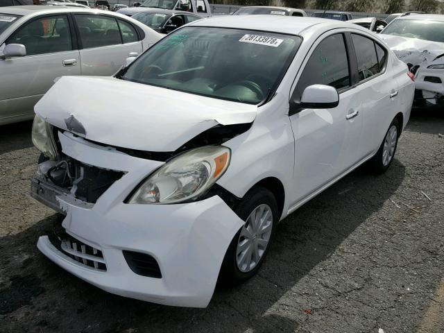 3N1CN7AP5CL817560 - 2012 NISSAN VERSA S WHITE photo 2