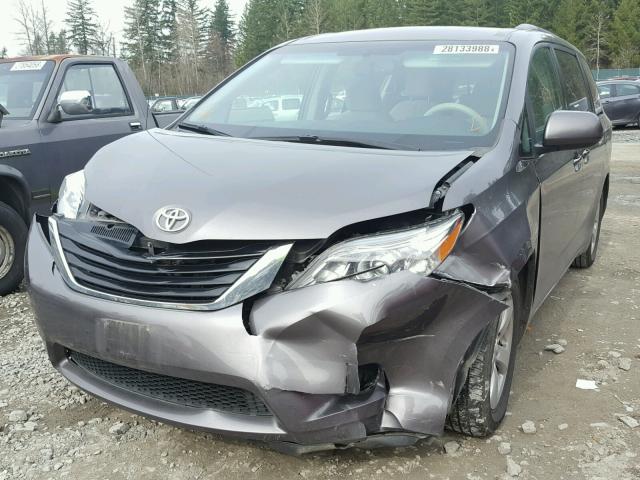 5TDKK3DC9ES499846 - 2014 TOYOTA SIENNA LE GRAY photo 2