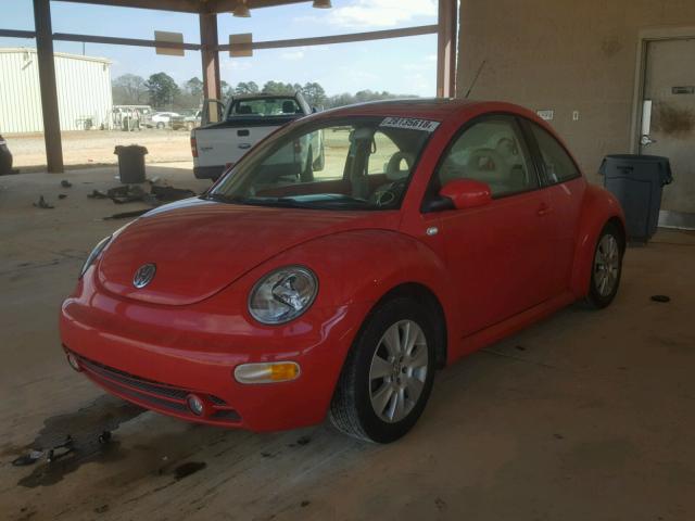 3VWCB21C52M417607 - 2002 VOLKSWAGEN NEW BEETLE 红色 照片 2