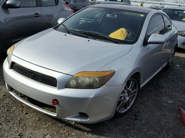 JTKDE167790289350 - 2009 SCION TC SILVER photo 2