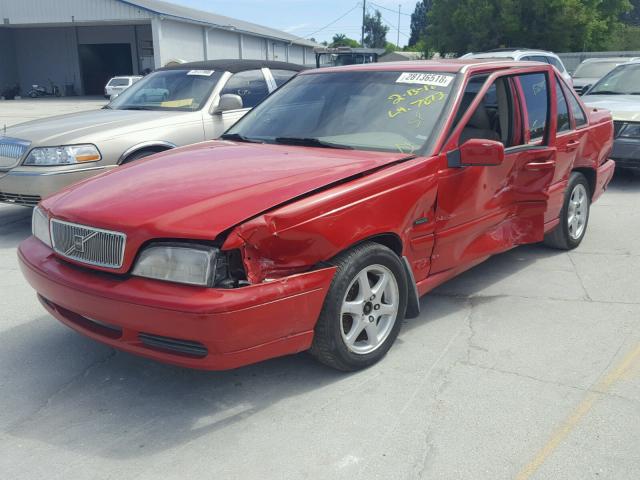 YV1LS5584W2527873 - 1998 VOLVO S70 RED photo 2